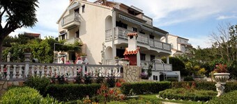 Apartments Ante - Family Friendly With Parking