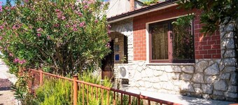 Holiday Houses, Villas Aki