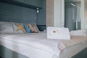 2 bedrooms, free WiFi - Roman - Mobile Homes With Pool - H3 Mobile Home 3 (Crikvenica)