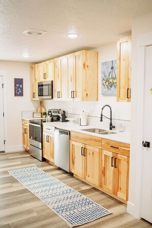 Fridge, microwave, oven, dishwasher