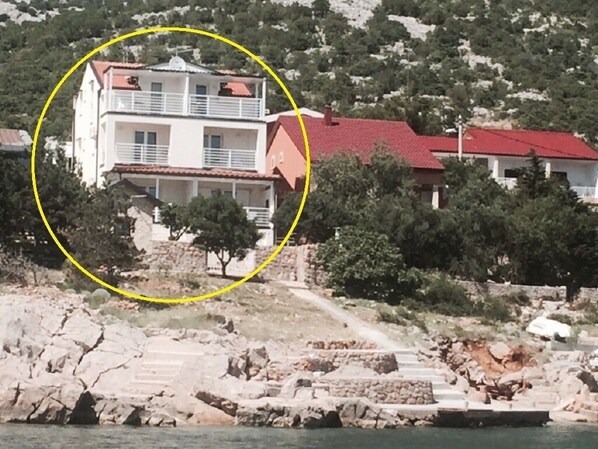 منظر من الجو على ارتفاع عالٍ