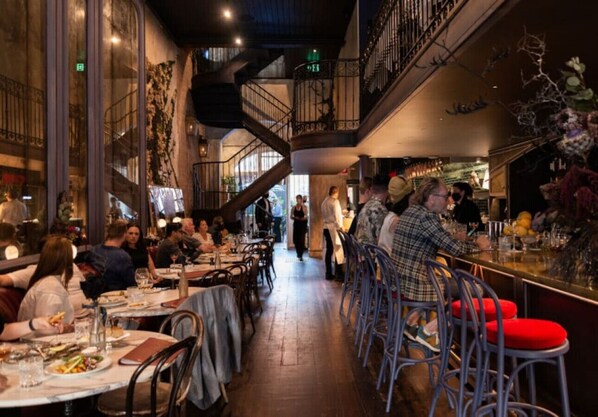 Dining - Woodsy - OpenAir Living Style (Collingwood)