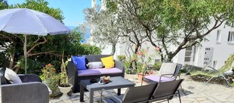 Viki - Seaview & Garden Terrace - A1