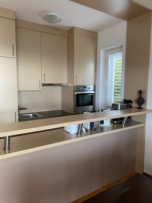 Apartment (Irena - with private pool - A1(4)) | Private kitchen