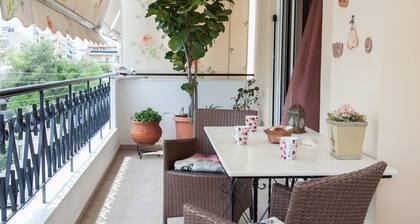 Deluxe 2 Bedroom apt in Petroupoli