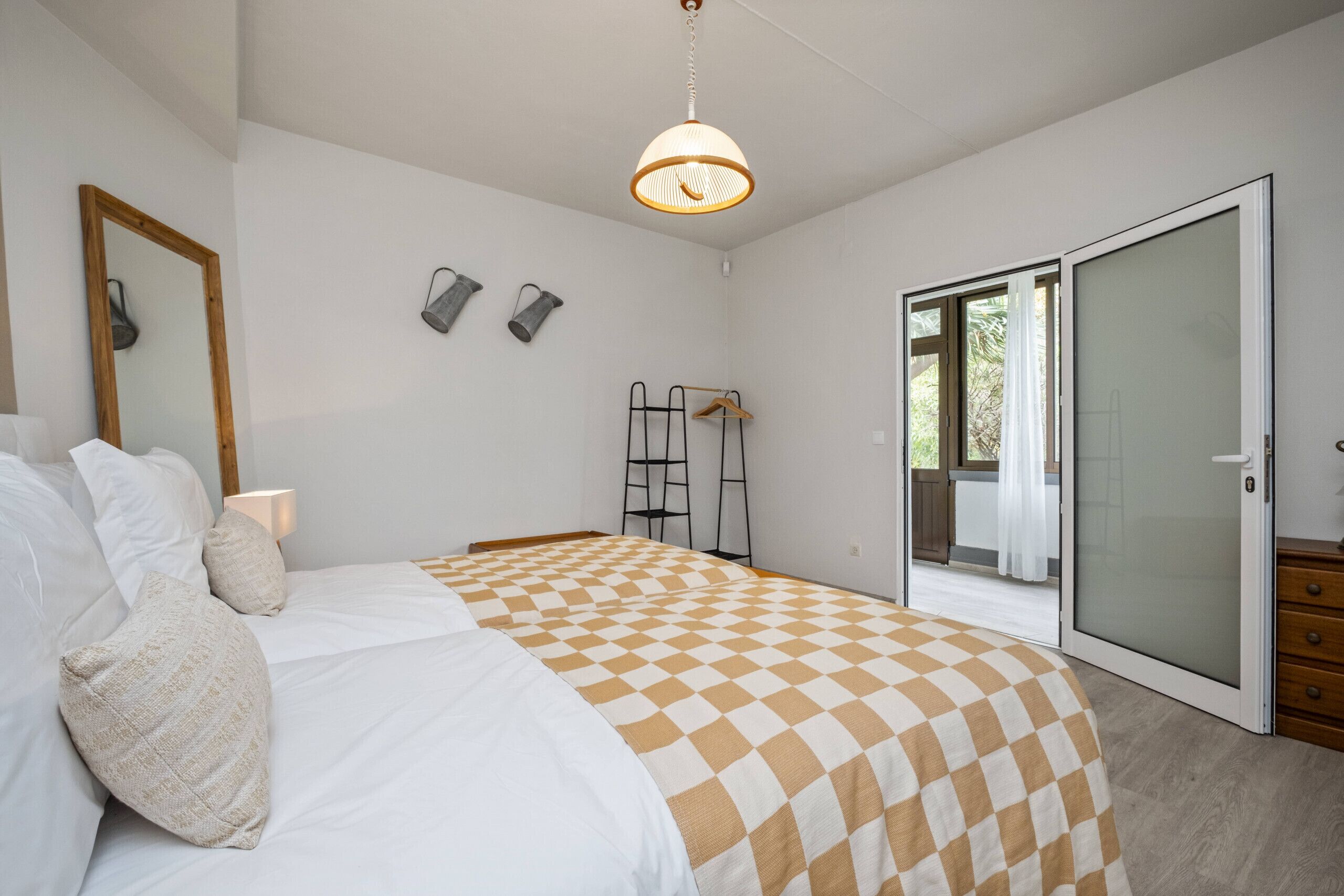2 chambres, fer et planche à repasser, lit parapluie, Wi-Fi gratuit