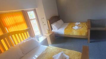 3 bedrooms, WiFi, bed sheets