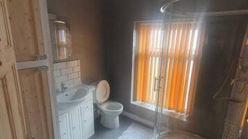 Handdoeken, zeep, shampoo, toiletpapier