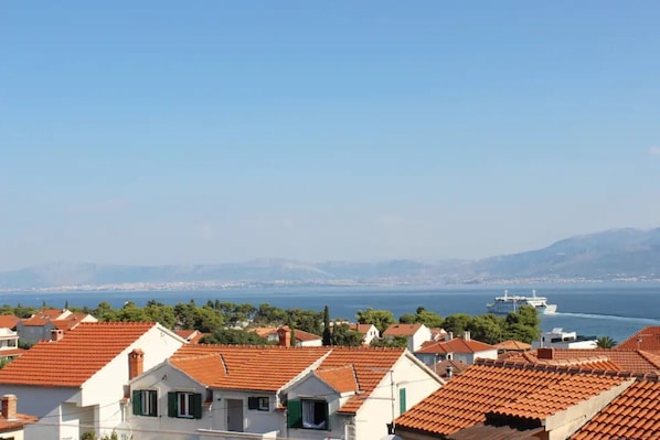 Vista para praia/oceano