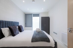 Luxury Apartment | 1 bedroom, premium bedding, iron/ironing board, free WiFi