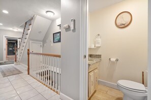 Bathtub, hair dryer, towels