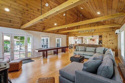 Gilford Getaway - Pool & Hot Tub - Lakes Region