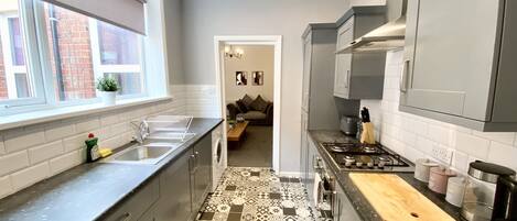 微波爐、多士爐、廚房用具/餐具/器皿、香料