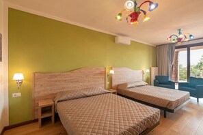 9 bedrooms, iron/ironing board, WiFi, bed sheets
