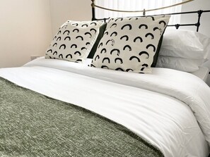 5 Schlafzimmer, Bügeleisen/Bügelbrett, Internetzugang, Bettwäsche