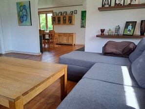 Smart TV, books - Amazing big house with a garden, for the large Family.  (Herlev)