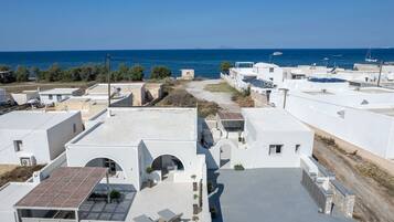 Villa básica | 1 habitación, caja de seguridad en la habitación y insonorización