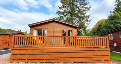 Jaw-dropping Lodge With Hot Tub on Lake Windermere