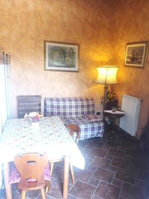 Classic Studio | Living area