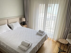 In-room safe, free WiFi, bed sheets - Sezer's Oliva Hotel (Ezine)