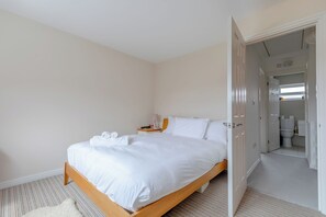 Room - Bright and inviting 2BD House - Bethnal Green! (London)