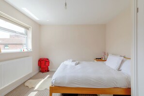 Room - Bright and inviting 2BD House - Bethnal Green! (London)