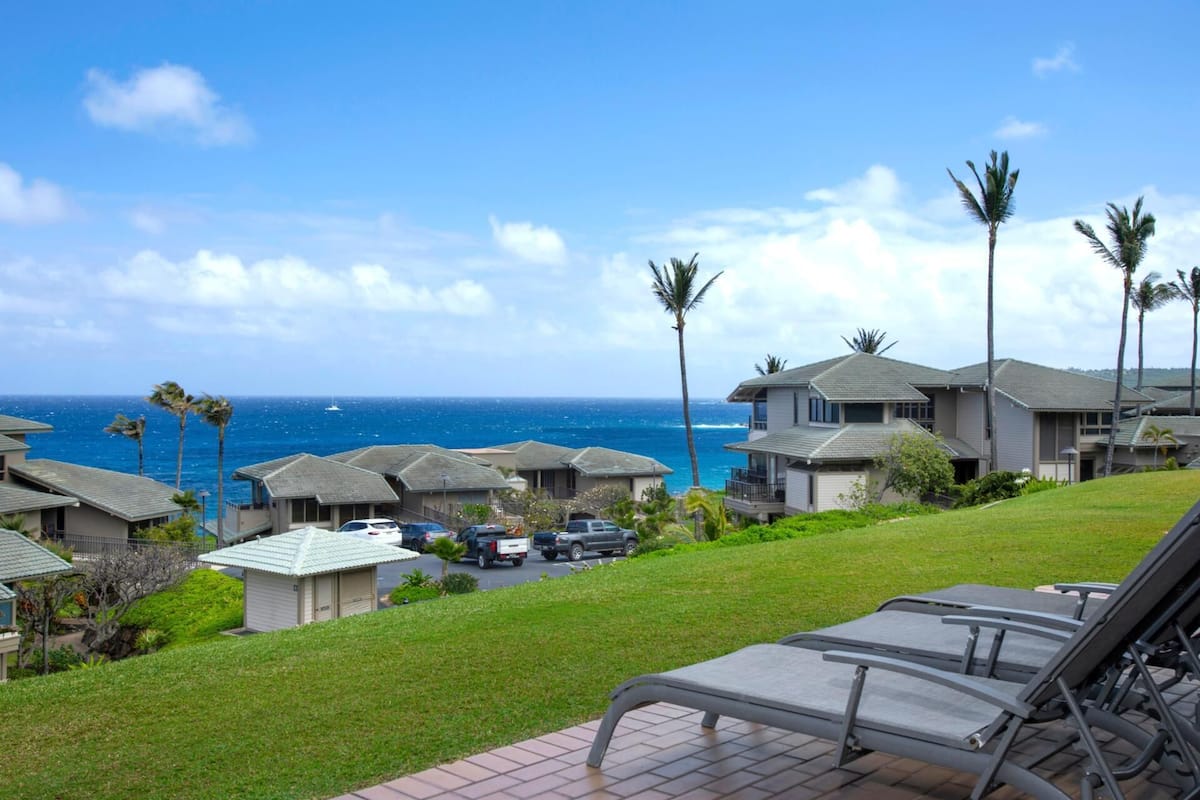 Condo (2 Bedrooms) | Front of property