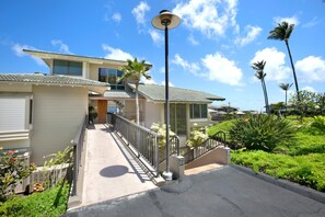 Condo (2 Bedrooms) | Exterior