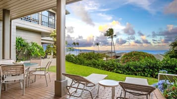 Condo (1 Bedroom) | Outdoor dining