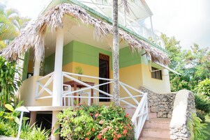 Club Cabin | Terrace/patio