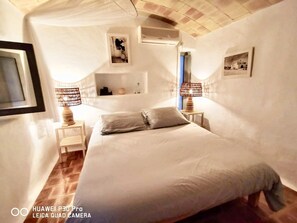 5 Schlafzimmer, Bügeleisen/Bügelbrett, WLAN, Bettwäsche