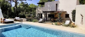 Villa Située à 800 m de la Plage Cala Sahona Idéale Pour les Familles ou Amis