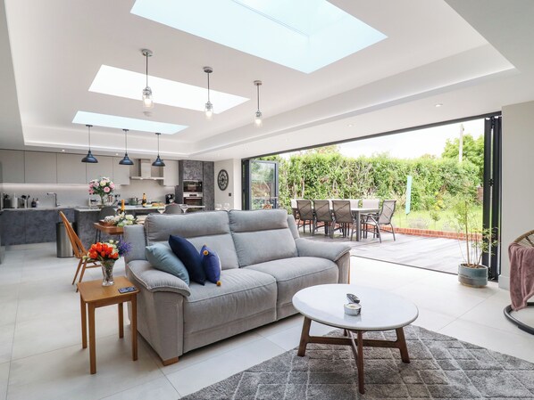 Cottage | Interior