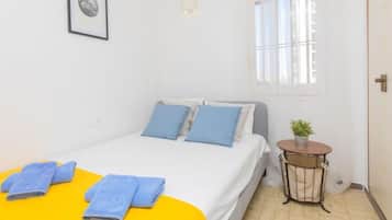 3 slaapkamers, een bureau, internet