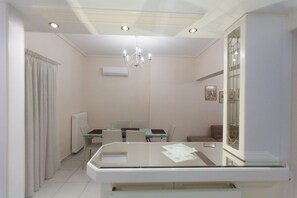 Dining - Acropolis view! (Athina)