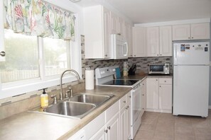 Microwave, dishwasher