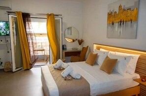 1 bedroom, in-room safe, iron/ironing board, travel cot