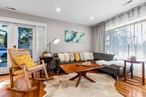 TV, fireplace, offices