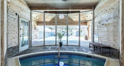 French Country Villa, 1st floor, king bed, near Casinos, Golf,Spa, Mystic