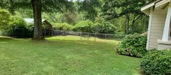 Lake Lure Mountain Bungalow - Pet Friendly. Cozy home with fenced in yard!