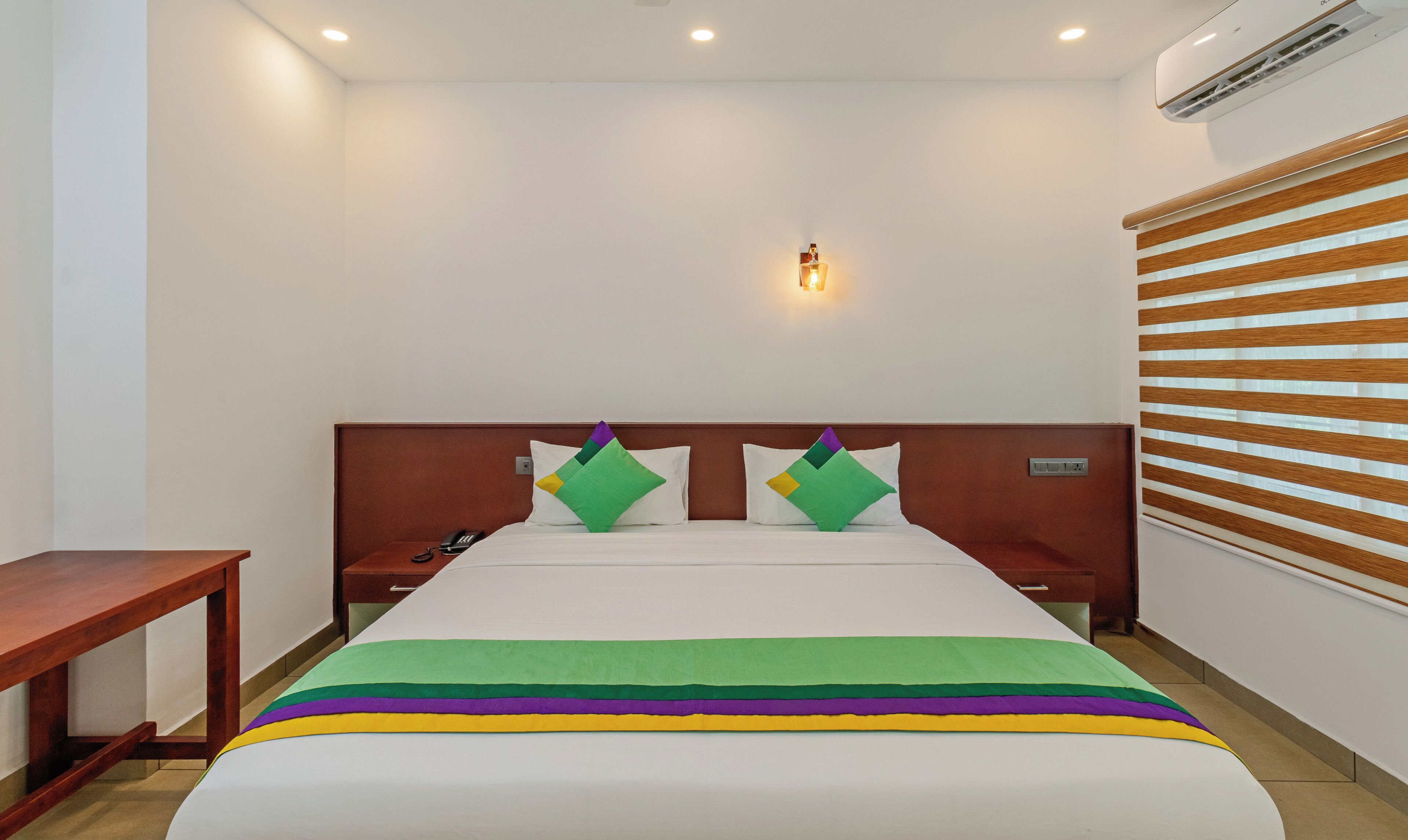 プレミアム ダブルルーム | デスク、アイロン / アイロン台