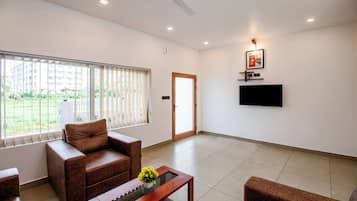 Premium-Doppelzimmer | Schreibtisch, Bügeleisen/Bügelbrett