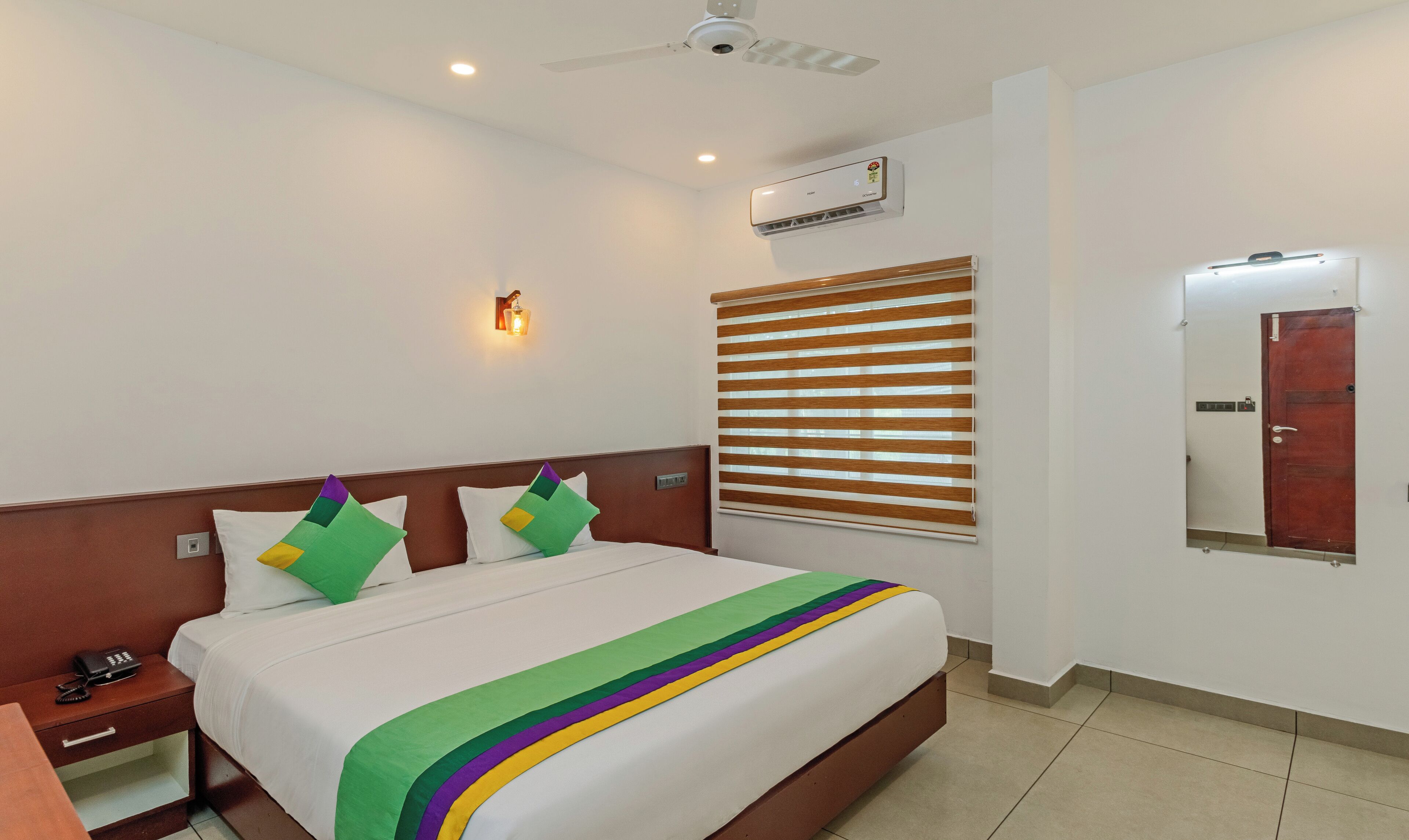 Premium Double Room | Desk, iron/ironing board