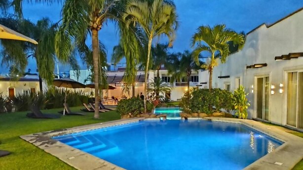 2 outdoor pools - Hc Hotel Canarios Resort & Spa (Cuernavaca)