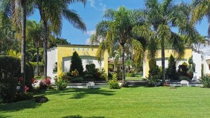 Property grounds - Hc Hotel Canarios Resort & Spa (Cuernavaca)