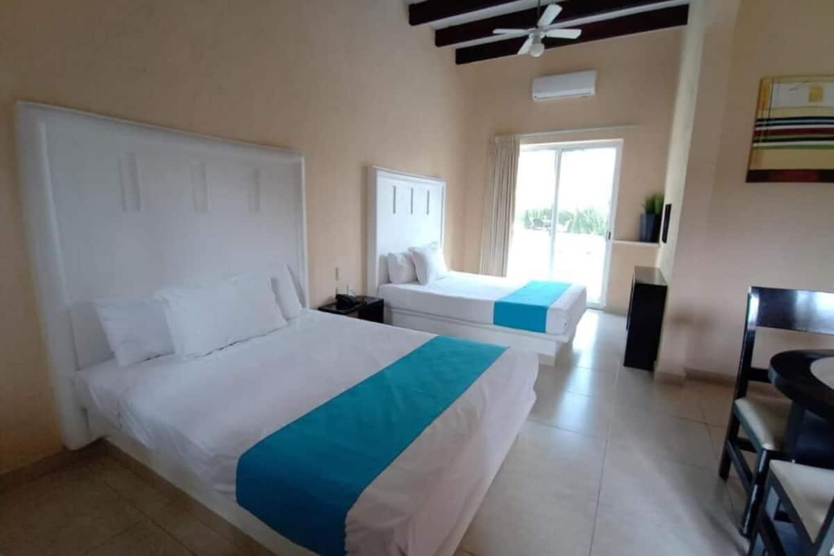Junior Double Room | Bed sheets