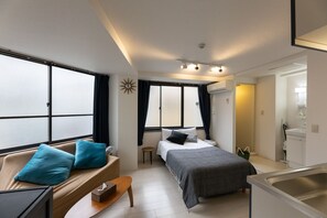 City Apartment | Living area