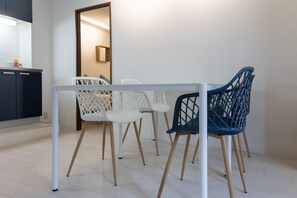 Living area - Yoneyama 3F (Osaka)