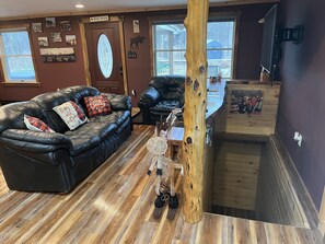 Smart-tv och eldstad