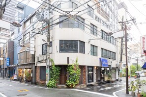 Exterior - Yoneyama 5F (Osaka)